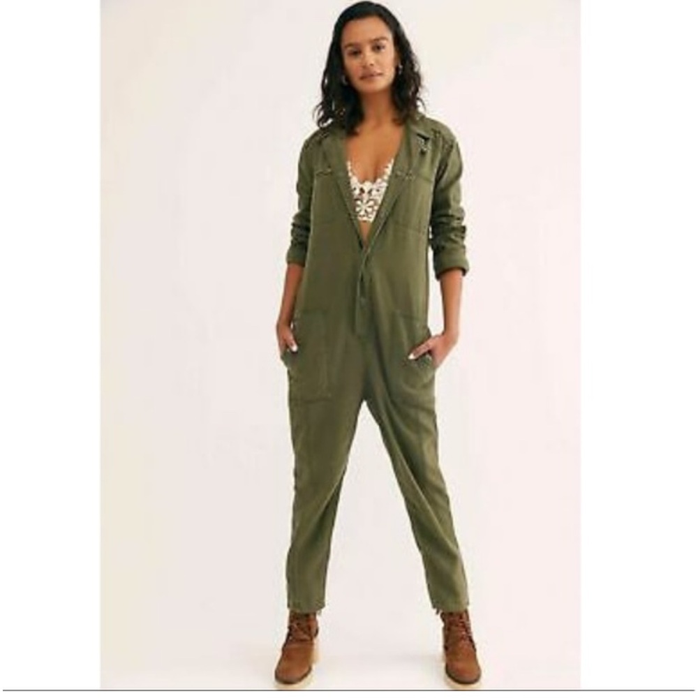 NWOT FREE PEOPLE JUMPSUIT ROMPER ARMY GREEN SIZE XS